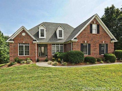 5680 Oakmont Drive 22