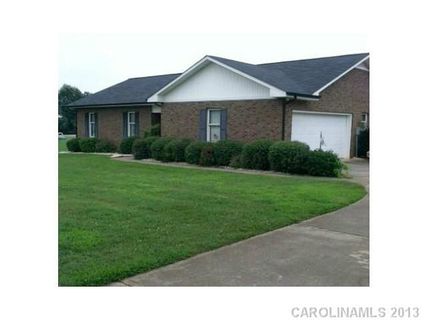 112 Marian Lane