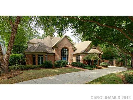 333 S Canterbury Road sold home in Canterbury Hill, Charlotte, NC