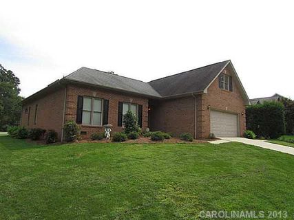212 Mooreland Drive sold home in Forest Meadows, Conover, NC