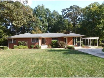343 Fieldstone Circle