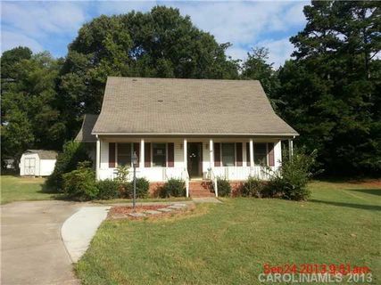 1034 Oakmont Court
