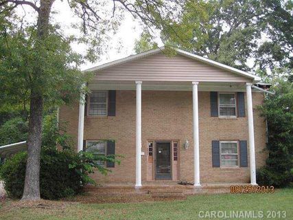5527 Cutshaw Court
