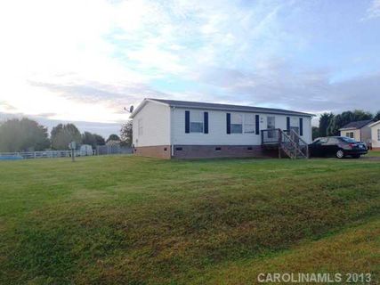 2303 Palmetto Drive
