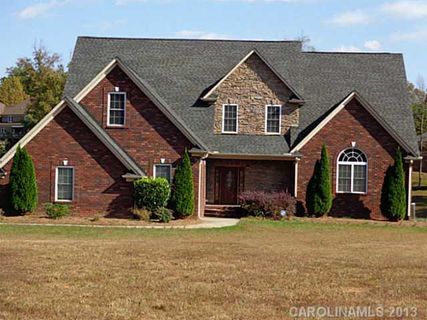 6031 Jason Drive sold home in Heinrich Russena Estates, Concord, NC