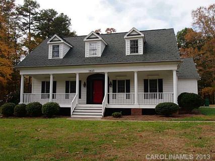 1240 Burtonwood Circle