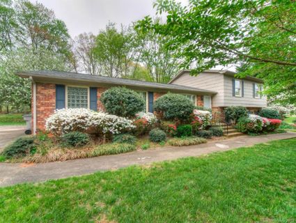 200 Annadelle Avenue