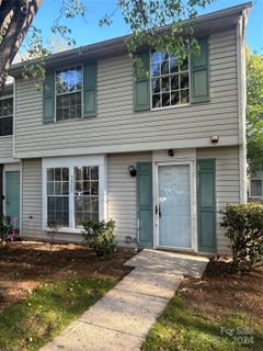 5900 Bayswater Lane sold home in Bay Village, Charlotte, NC