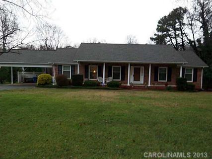 4618 Carving Tree Drive sold home in Tarawoods, Charlotte, NC