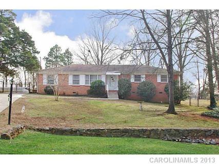 3004 Cresthill Drive