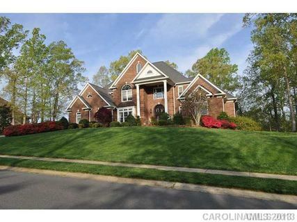 1024 Spyglass Lane