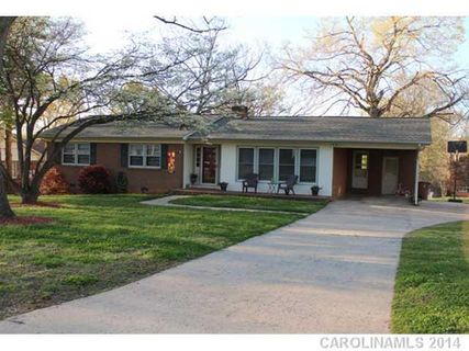 1545 Hilltop Drive