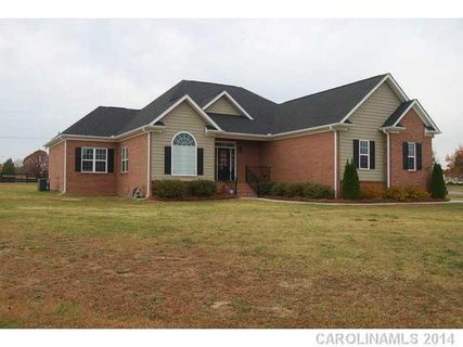 1035 Bentley Court