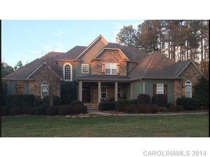7987 Glen Abbey Circle sold home in Cowans Ford Park, Stanley, NC