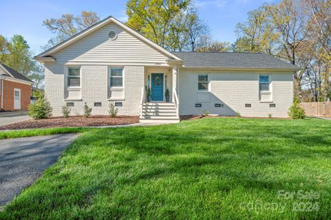 2908 Archdale Drive
