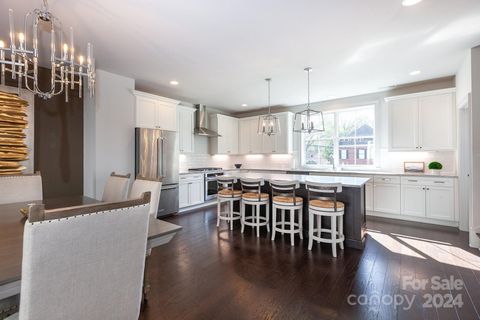 1209 Cotswold Place