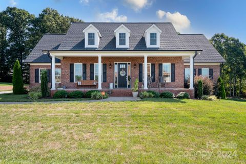 1550 Laudun Drive sold home in Cold Water Creek, Lincolnton, NC