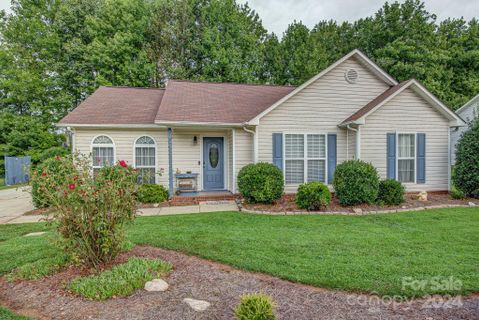 2451 Hawk Ridge Drive sold home in Hawks Ridge, Gastonia, NC