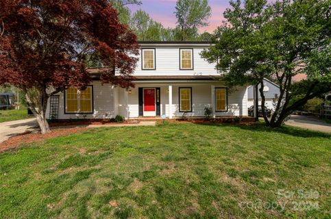 4907 Rivergreen Lane