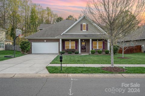 8103 Goodall Court sold home in Ravencroft, Mint Hill, NC