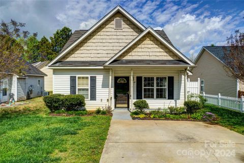 6213 Derryfield Drive sold home in The Hamptons, Charlotte, NC