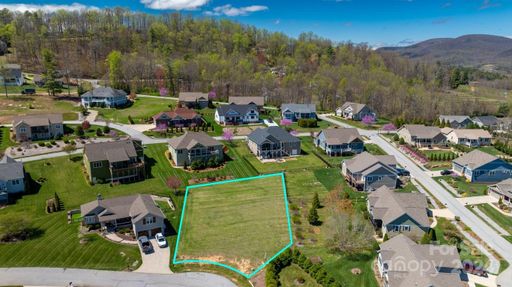 44 Foundry Lane sold home in Blacksmith Run, Hendersonville, NC