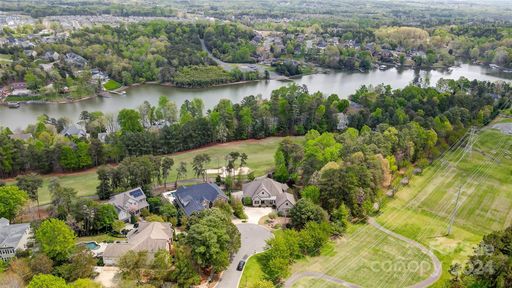 925 Linden Tree Lane 20