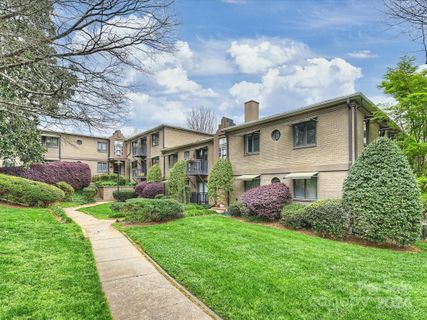 229 N Dotger Avenue E16