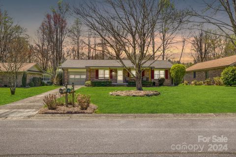 292 Resada Drive sold home in deer track, Brevard, NC