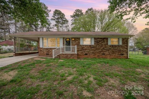 3758 Branding Iron Drive sold home in West Palm Acres, Gastonia, NC
