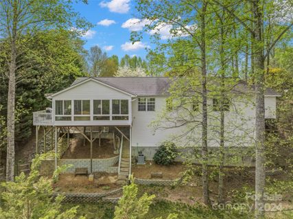 106 Red Cedar Drive sold home in Chestnut Ridge, Hendersonville, NC