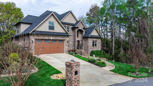 1783 White Water Court sold home in Waterford Hills, Hickory, NC