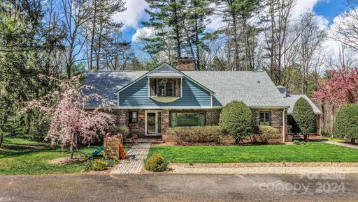 335 Vanderbilt Road