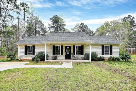 2294 Pacer Road sold home in Green Peach Orchard, Lancaster, SC