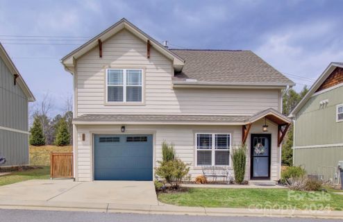 99 Towne Place sold home in Towne Place, Clyde, NC