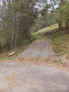 16 Waters Edge Lane sold home in Bend Of Ivy, Marshall, NC