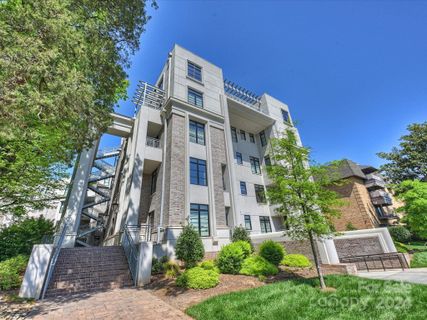 1333 Queens Road C5