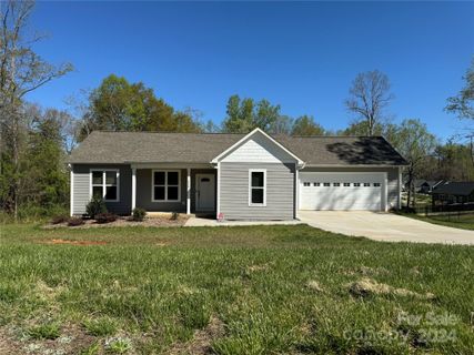 2436 Diane Street sold home in Bel Aire Estates, Morganton, NC