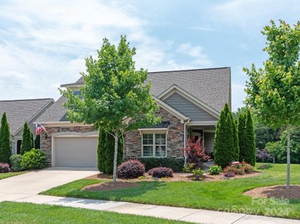 1243 Restoration Drive sold home in The Courtyards of Marvin, Waxhaw, NC