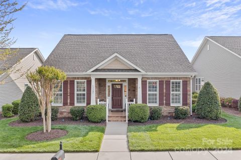 13307 Hazelbrook Lane