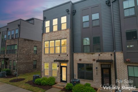 432 Music Hall Way sold home in Tremont Square, Charlotte, NC