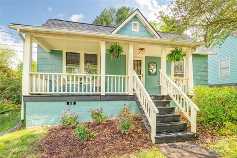 40 Magnolia Avenue