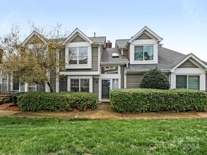 7283 Meeting Street