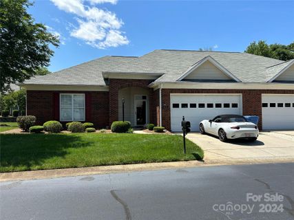 3833 Misty Glen Court sold home in Mint Lake Village, Matthews, NC
