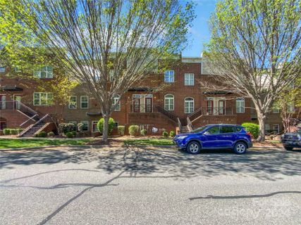 223 Harbour Place Drive sold home in Harbour Place, Davidson, NC