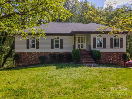 6940 Albaneen Court sold home in Silverwood, Charlotte, NC