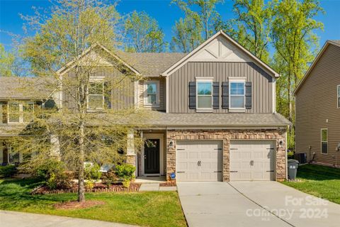 10128 Michael Crossing Drive sold home in Michael Crossing, Charlotte, NC