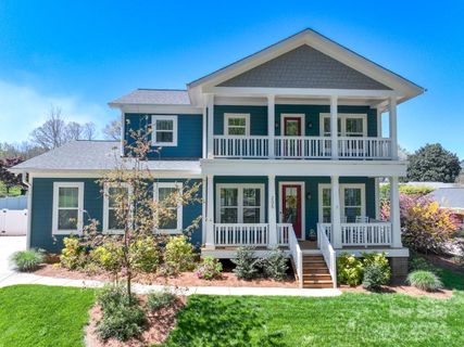205 Sherwood Drive sold home in Sherwood Forest, Huntersville, NC