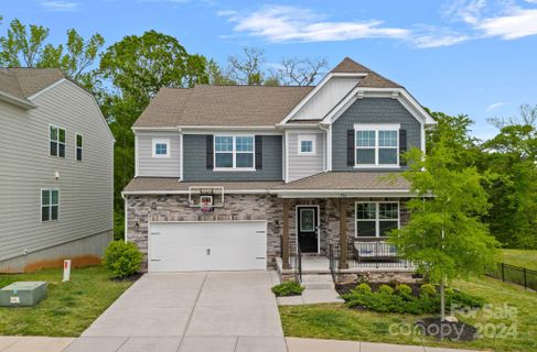 916 Pecan Tree Lane