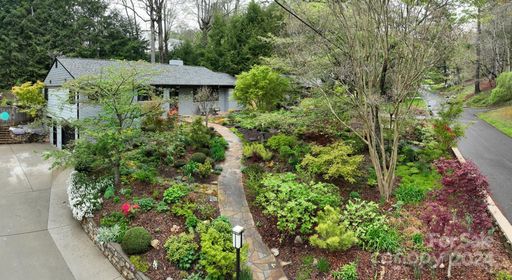 24 Maplewood Road